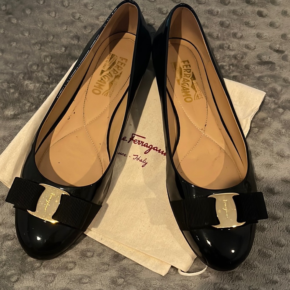 Salvatore Ferragamo ballerina flats